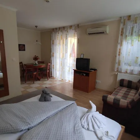 Garda Apartmanház Apartmán *