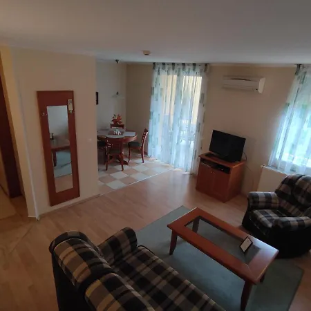 Garda Apartmanház Apartmán *