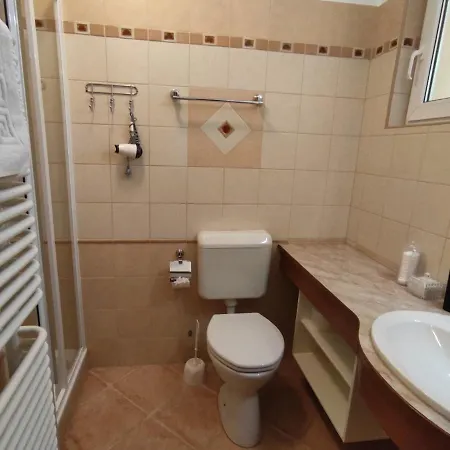 Garda Apartmanház Apartmán Hévíz